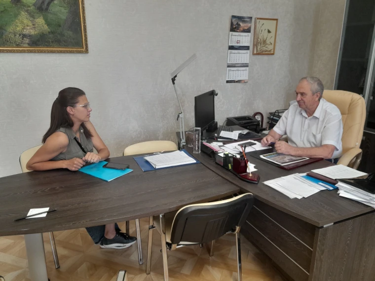 Глава Отрадненского сельского поселения Кокин Анатолий Александрович встретился с председателем ТОС "Речная" Процко Дарьей Дмитриевной.. Глава Отрадненского сельского поселения Кокин Анатолий Александрович встретился с председателем ТОС "Речная" Процко Дарьей Дмитриевной..